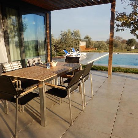 Selfness Villa Pomer Ngoại thất bức ảnh