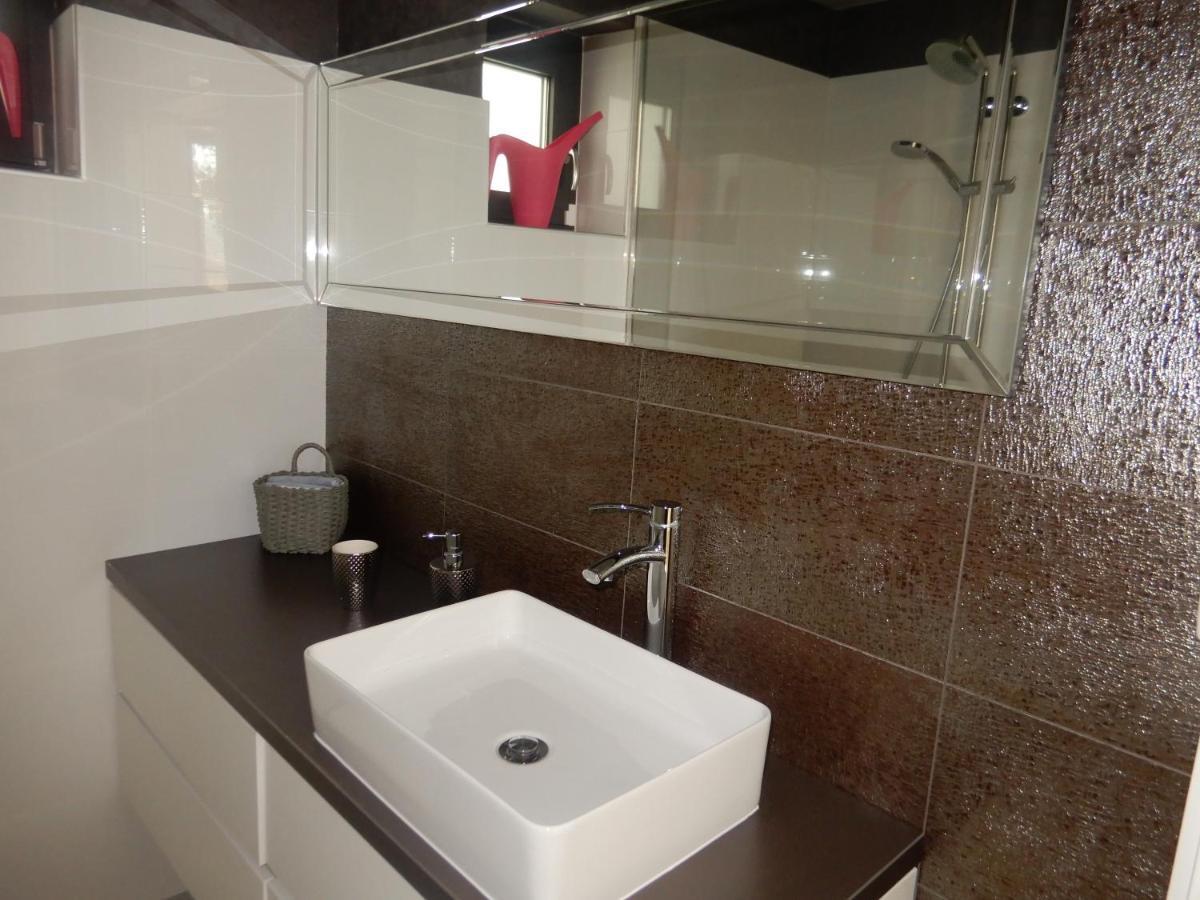 Selfness Villa Pomer Ngoại thất bức ảnh
